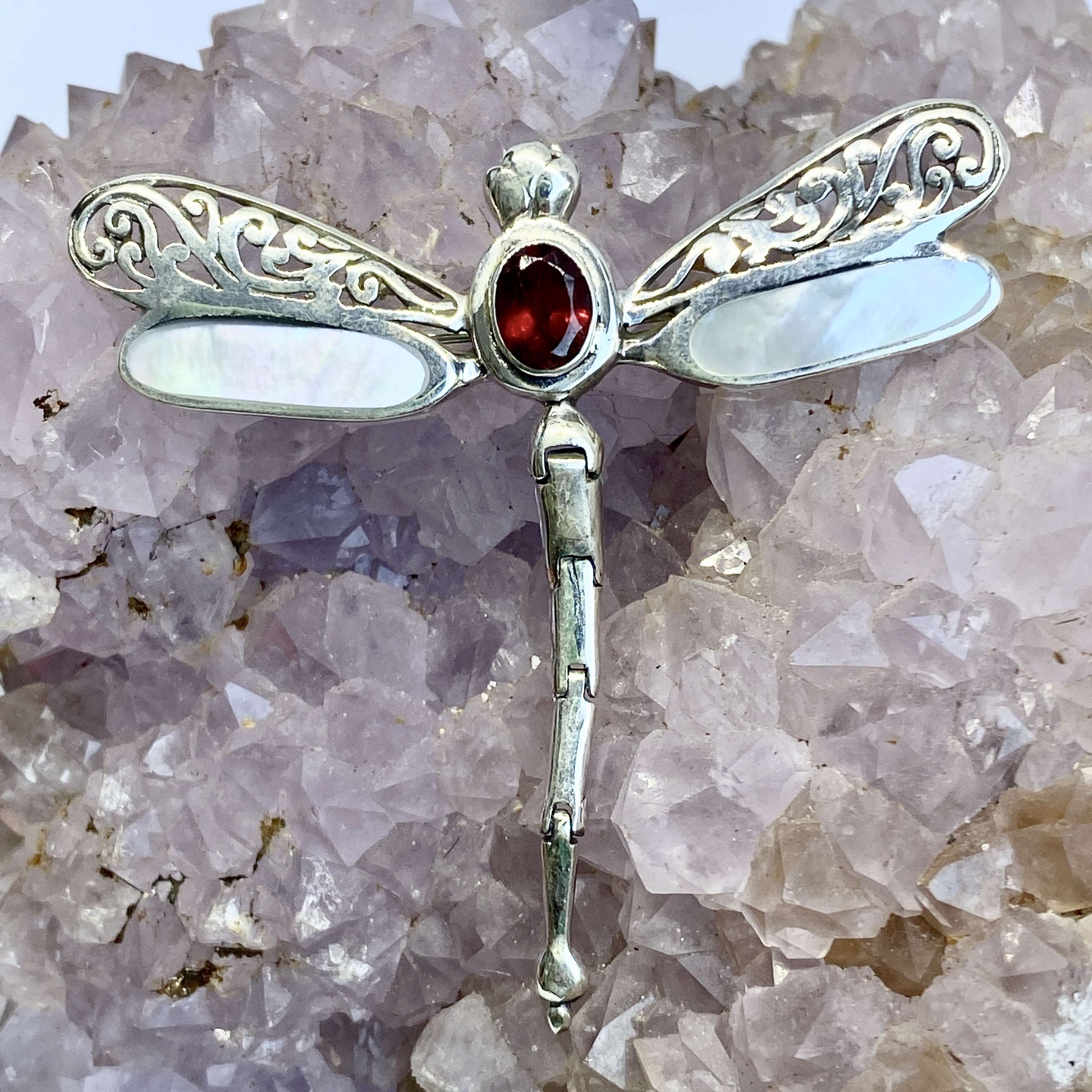 (925 BALI SILVER DRAGONFLY BROOCH PENDANT WITH SHELL - GARNET)